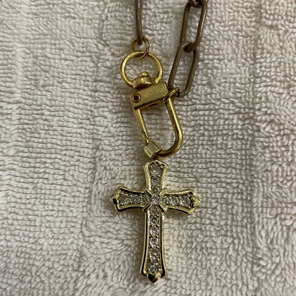 BAR Elegant Gold Cross Necklace